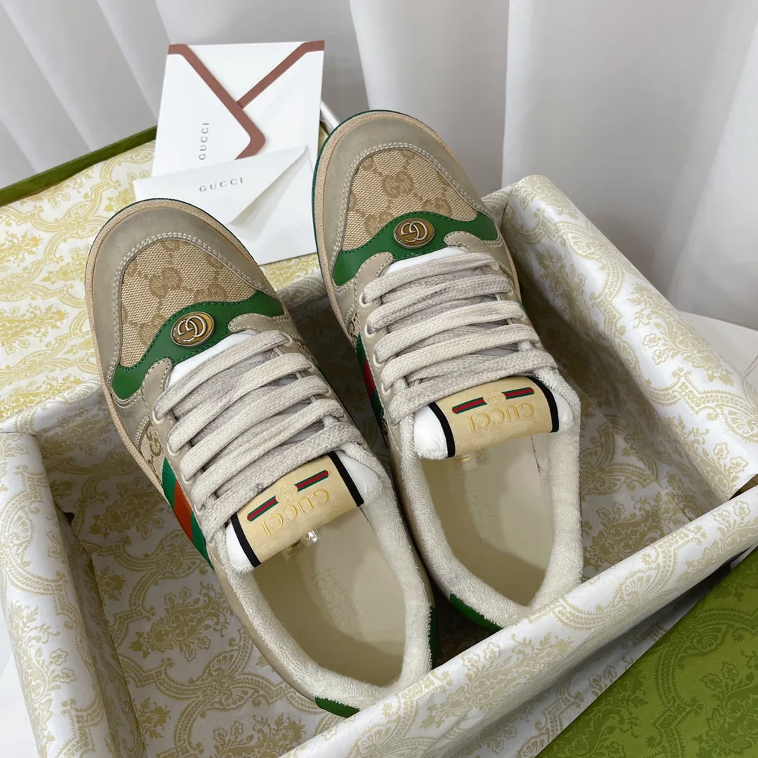 👟👟Ex-factory price 480👟👟Gucci~~GG color rubbed old couple style small dirty shoes casual shoes... Z👟👟Ex-factory price developed pure original version; original molded cherry crystal pendant; metal double G crystal cylindrical mark; Gucci original pattern webbing; The upper is made of polished cowhide and classic double G fabric. The leather incision is fully oiled and sealed. The original terry cloth is delicate, soft and more comfortable and breathable. The foot pad is integrated with latex injection molding. Privately stamped two-color original T👟👟Ex-factory price U outsole (lower layer is wider, upper layer is narrower) Couple style 35-40/39-44 (34 45 custom code is non-returnable) 🎁Supporting packaging
